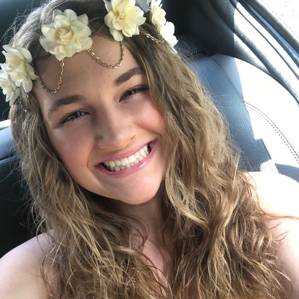 Meet your Posher, Kayla